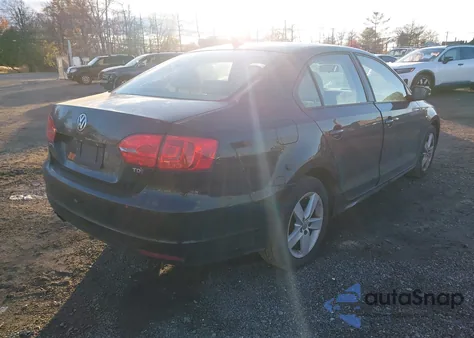2012 Volkswagen Jetta 2.0L Tdi z USA, uszkodzony, nr VIN 3VWLL7AJ0CM329171
